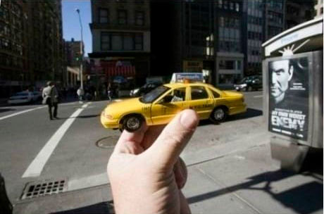 Foto familia divertida, añadiendo objetos