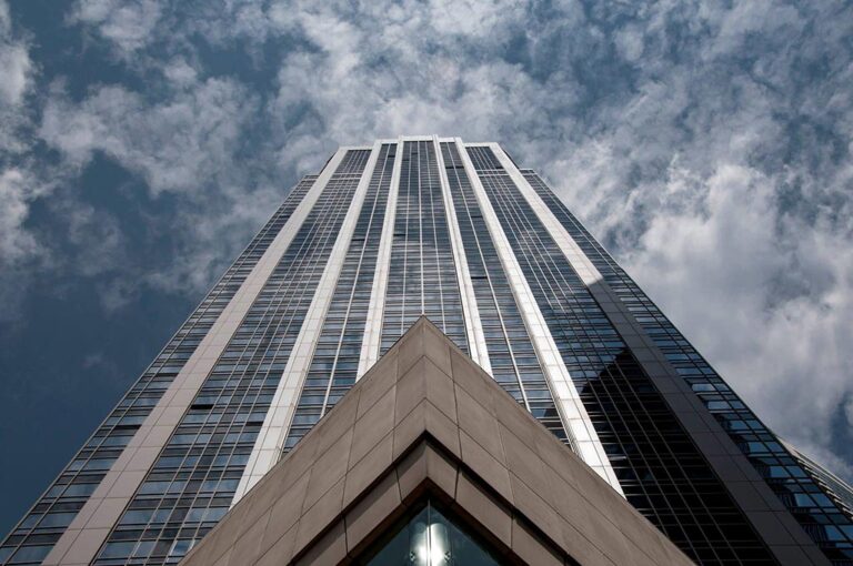 Reto 21-Líneas. Claudia Romero‎: directrices